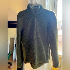 Lululemon Quarter Zip sweatshirt